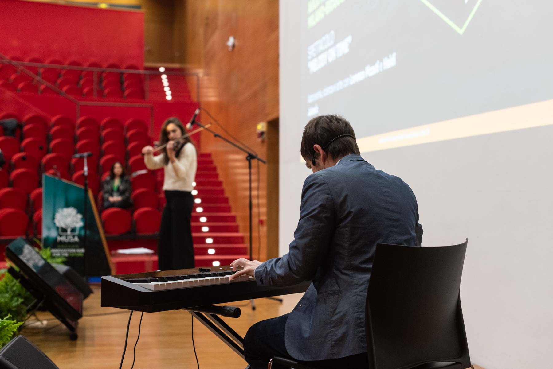 Live-piano-entertainment